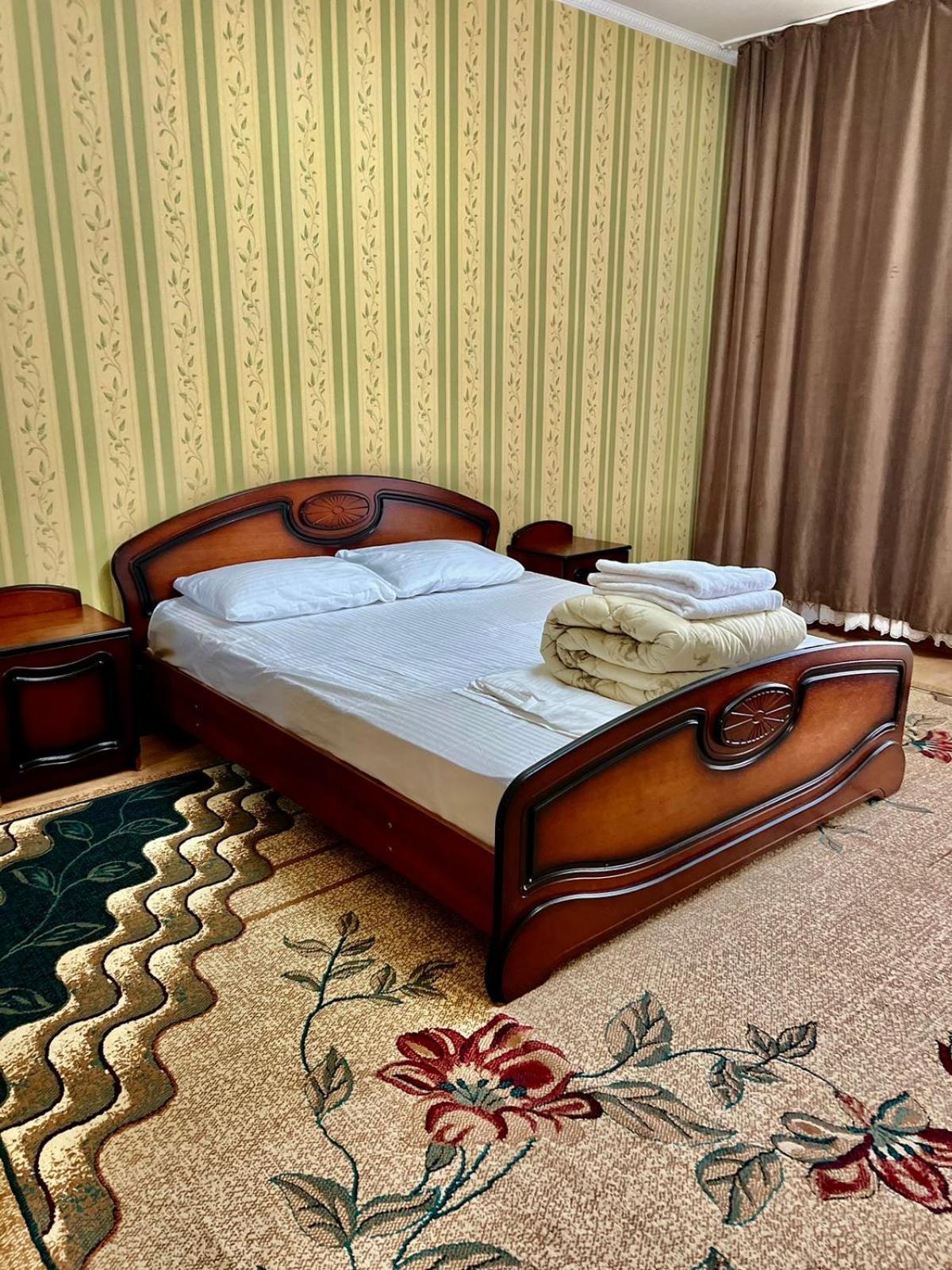 452 Просторные И Уютные Апартаменты Возле Байтерека С 2 Большими Кроватями Для Комфортного Отдыха И 2 Санузлами Nur-Sultan  Exterior photo
